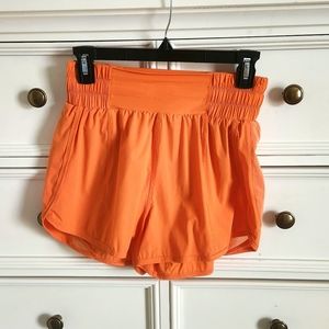 Balance Athletica / Vitality Oasis Breeze Shorts in Mango